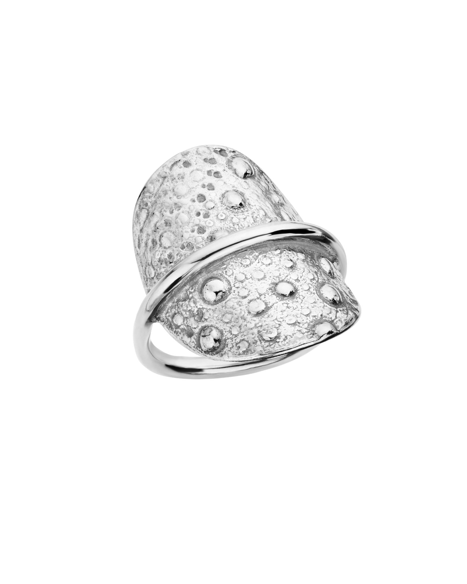 Anja-Eriksen-Goldsmith-Guldsmed_AE_Ring_03_GULD.jpg